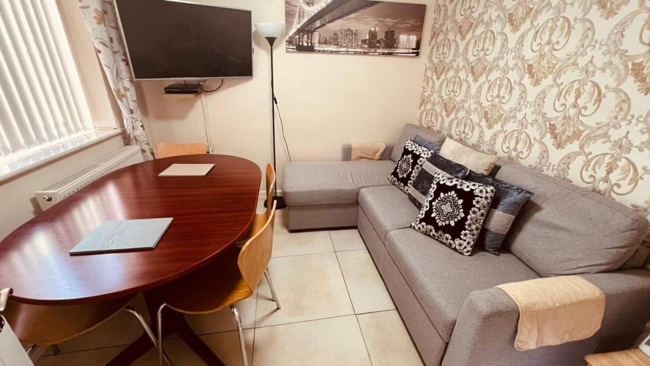 Richflo Holiday Rentals Manchester Exteriör bild